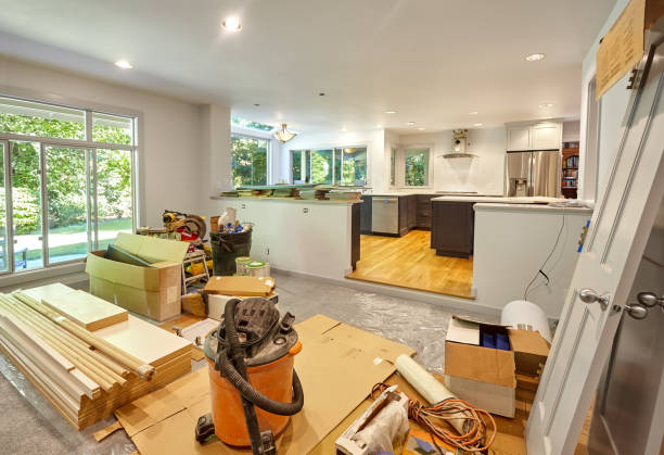 Professional Kitchen Remodeling technician working in Fort Worth, TX